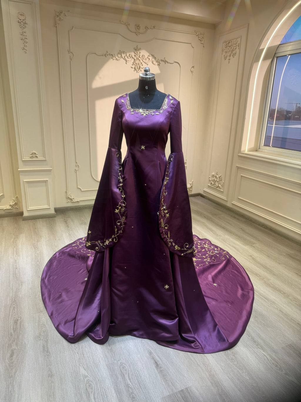 Dark purple satin dress with hand embroidered tail and veil فستان ساتان بنفسجي مع شك يدوي بالذيل بالكامل