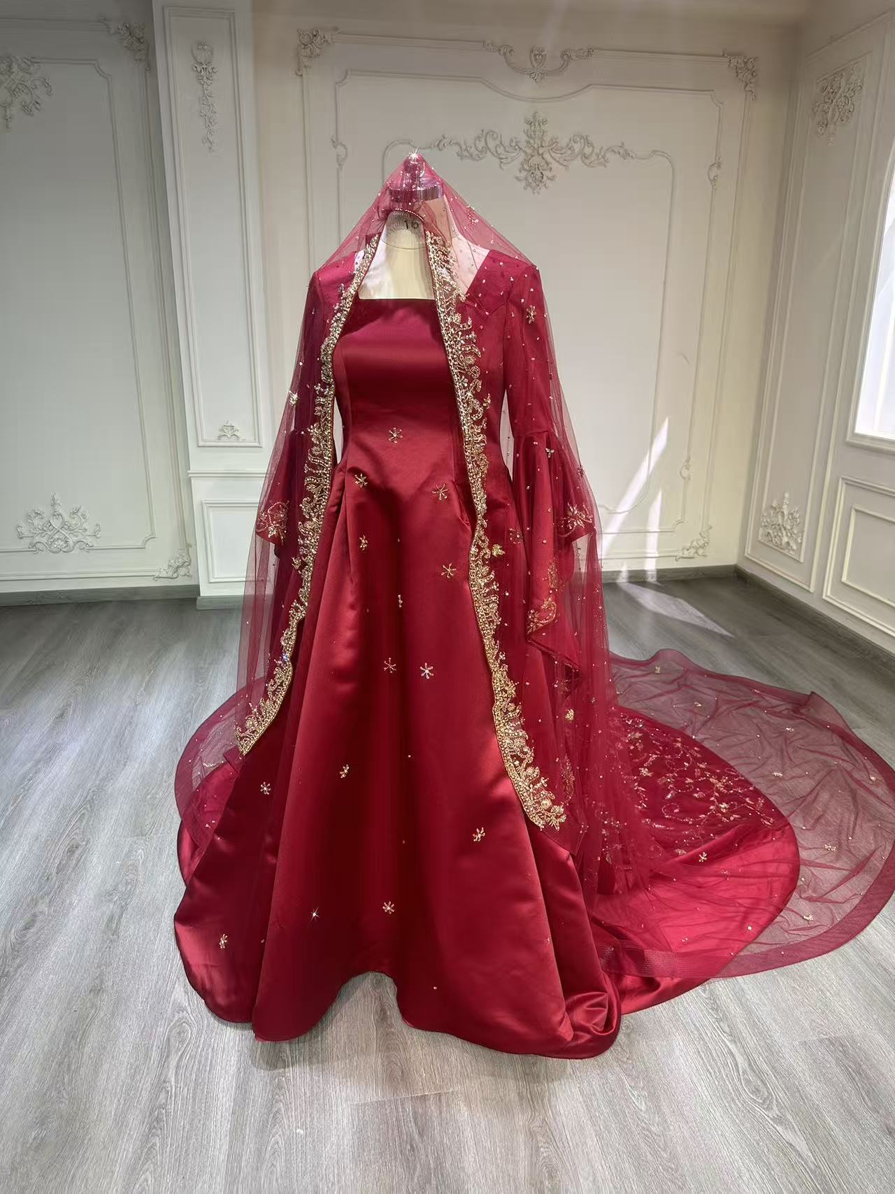 Red malka dress with fully embroidered tail فستان ملكة احمر مع ذيل مشكوك بالكامل