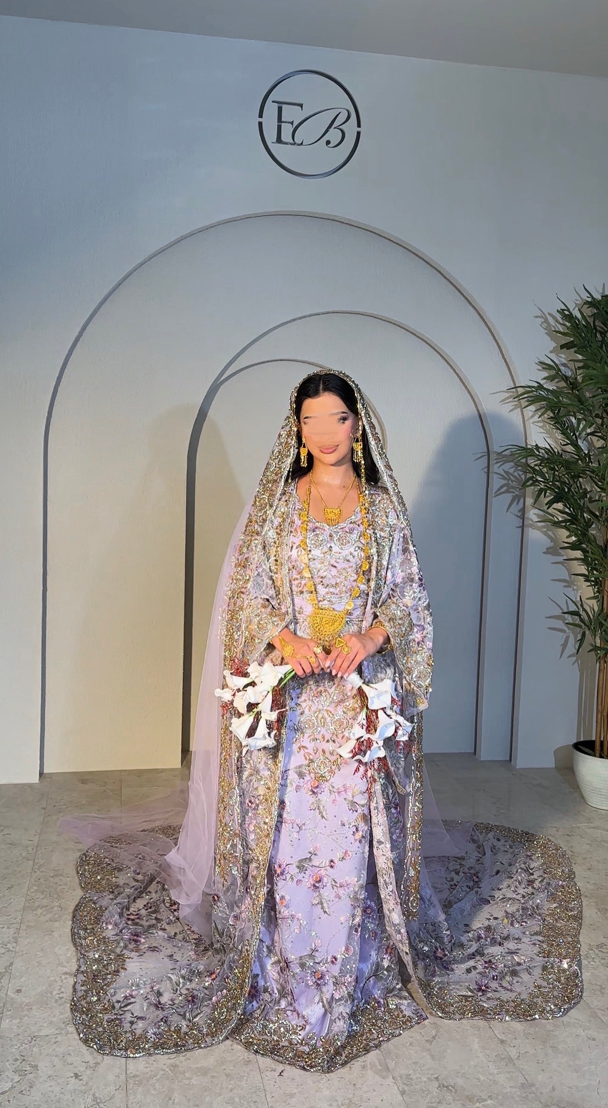 Purple thoub with embroidery ثوب بنفسجي مع شك يدوي
