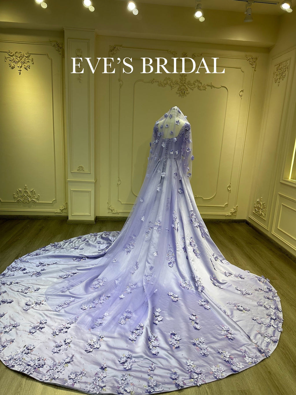 Lilac flower dress with veil and handmade flowers فستان خطوبة ليلكي مع تركيب يدوي للورد