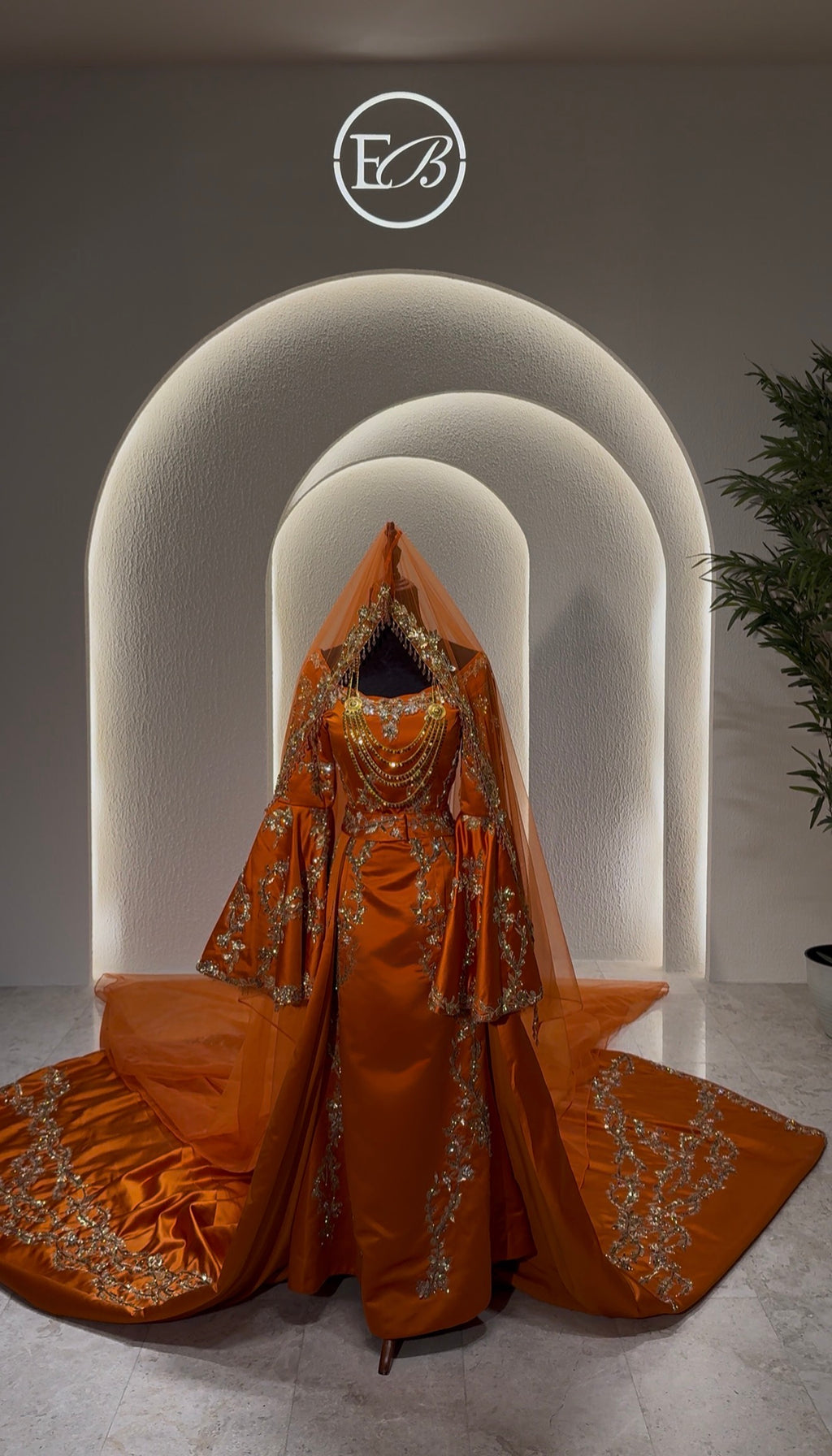 Burnt Orange Malka dress فستان ملكة برتقالي مع ذهبي مع طرحة