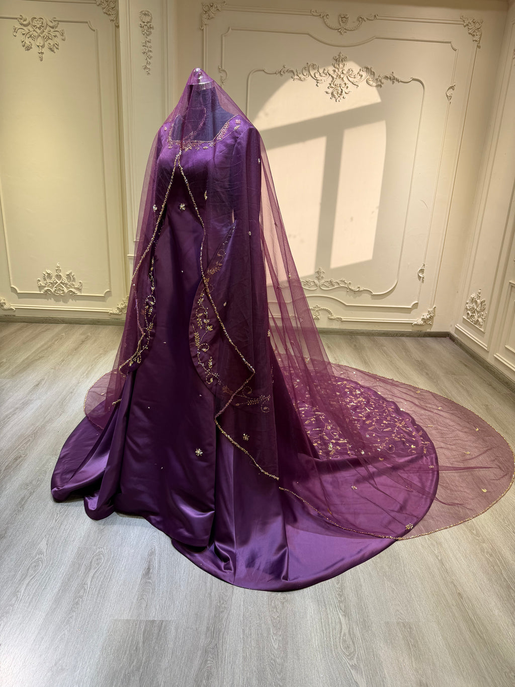 Dark purple satin dress with hand embroidered tail and veil فستان ساتان بنفسجي مع شك يدوي بالذيل بالكامل