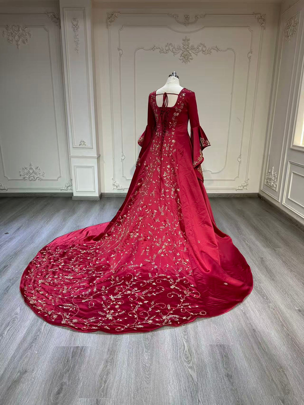 Red malka dress with fully embroidered tail فستان ملكة احمر مع ذيل مشكوك بالكامل