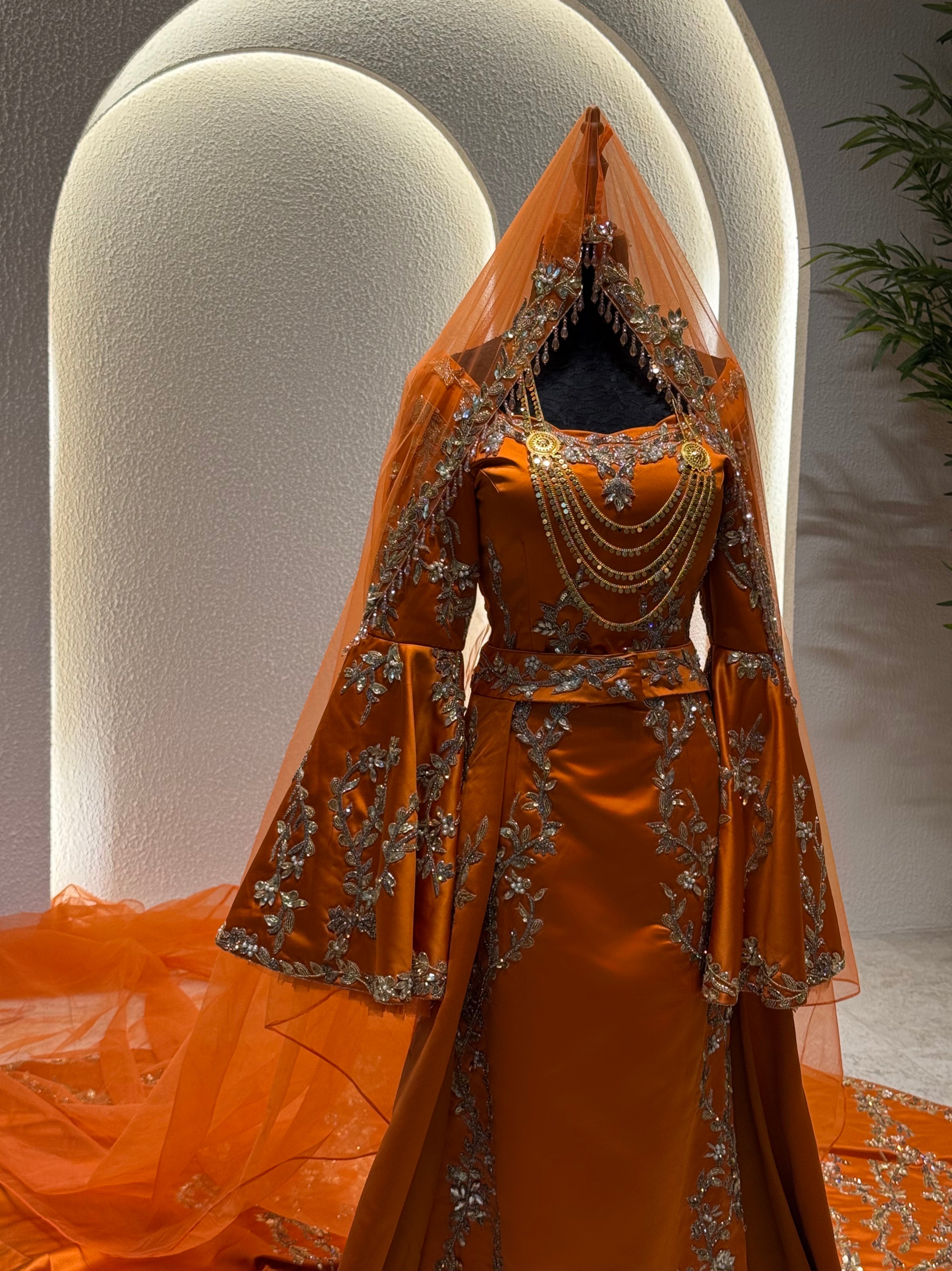 Burnt Orange Malka dress فستان ملكة برتقالي مع ذهبي مع طرحة