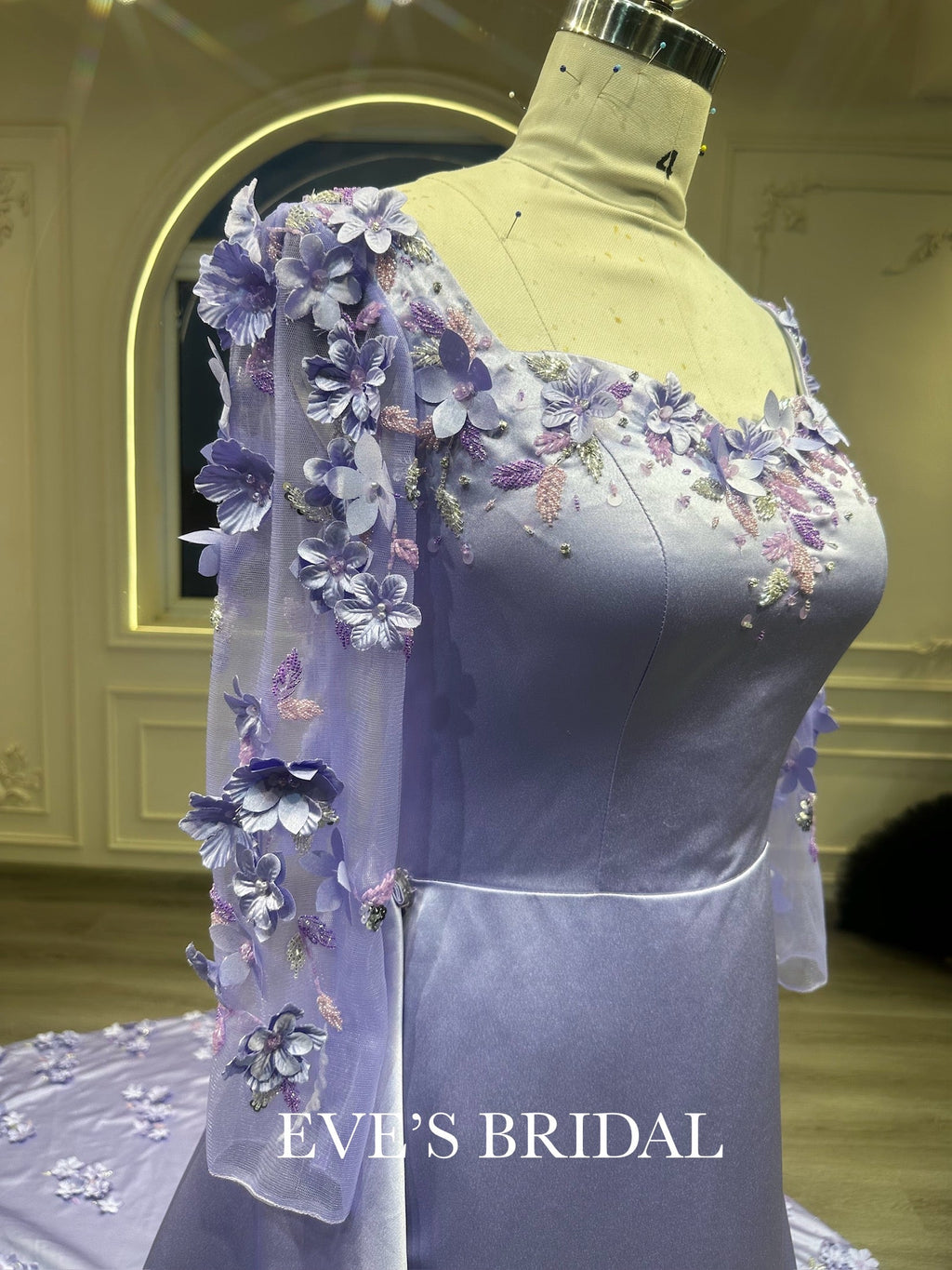 Lilac flower dress with veil and handmade flowers فستان خطوبة ليلكي مع تركيب يدوي للورد