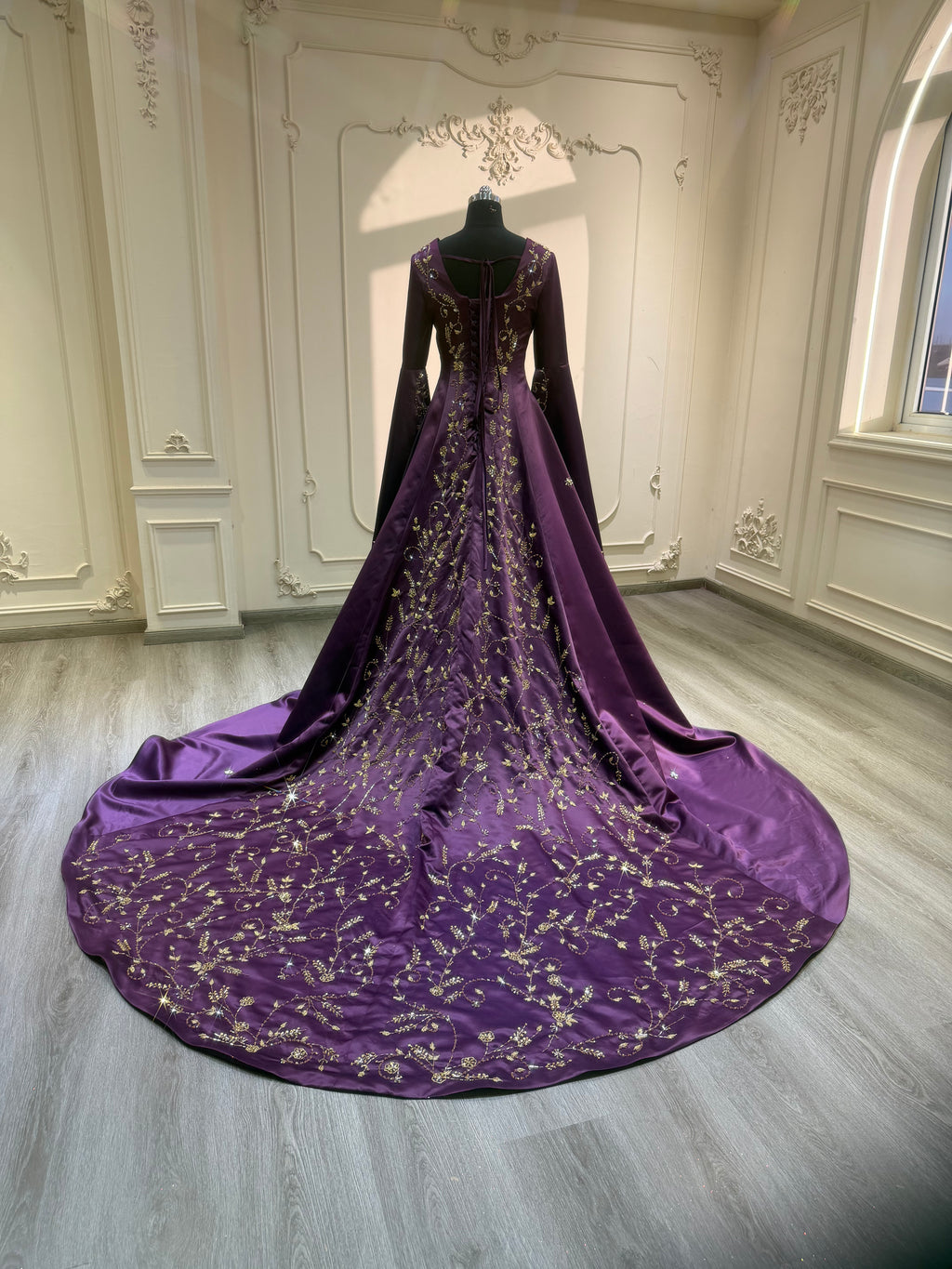 Dark purple satin dress with hand embroidered tail and veil فستان ساتان بنفسجي مع شك يدوي بالذيل بالكامل