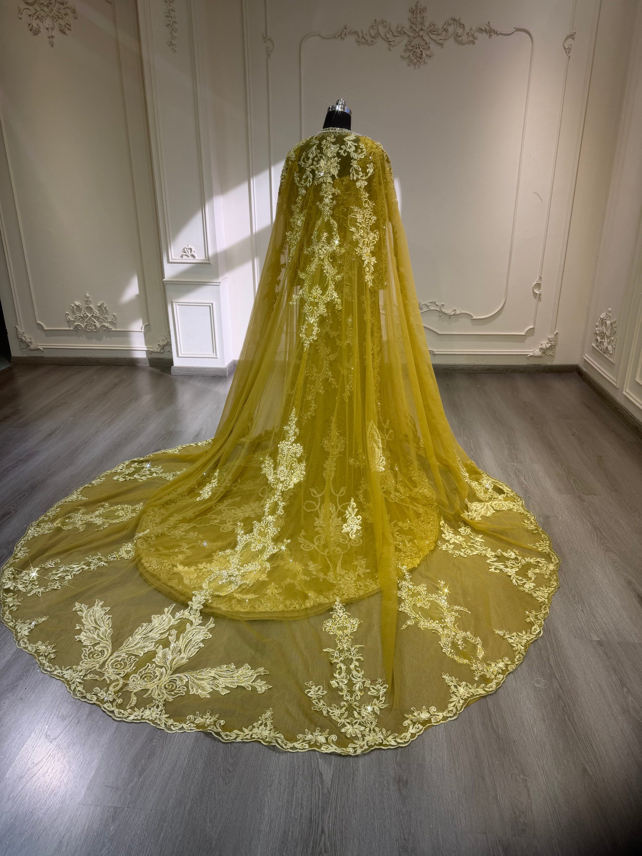 Olive green malka dress with veil فستان زيتوني الملكة مع طرحة