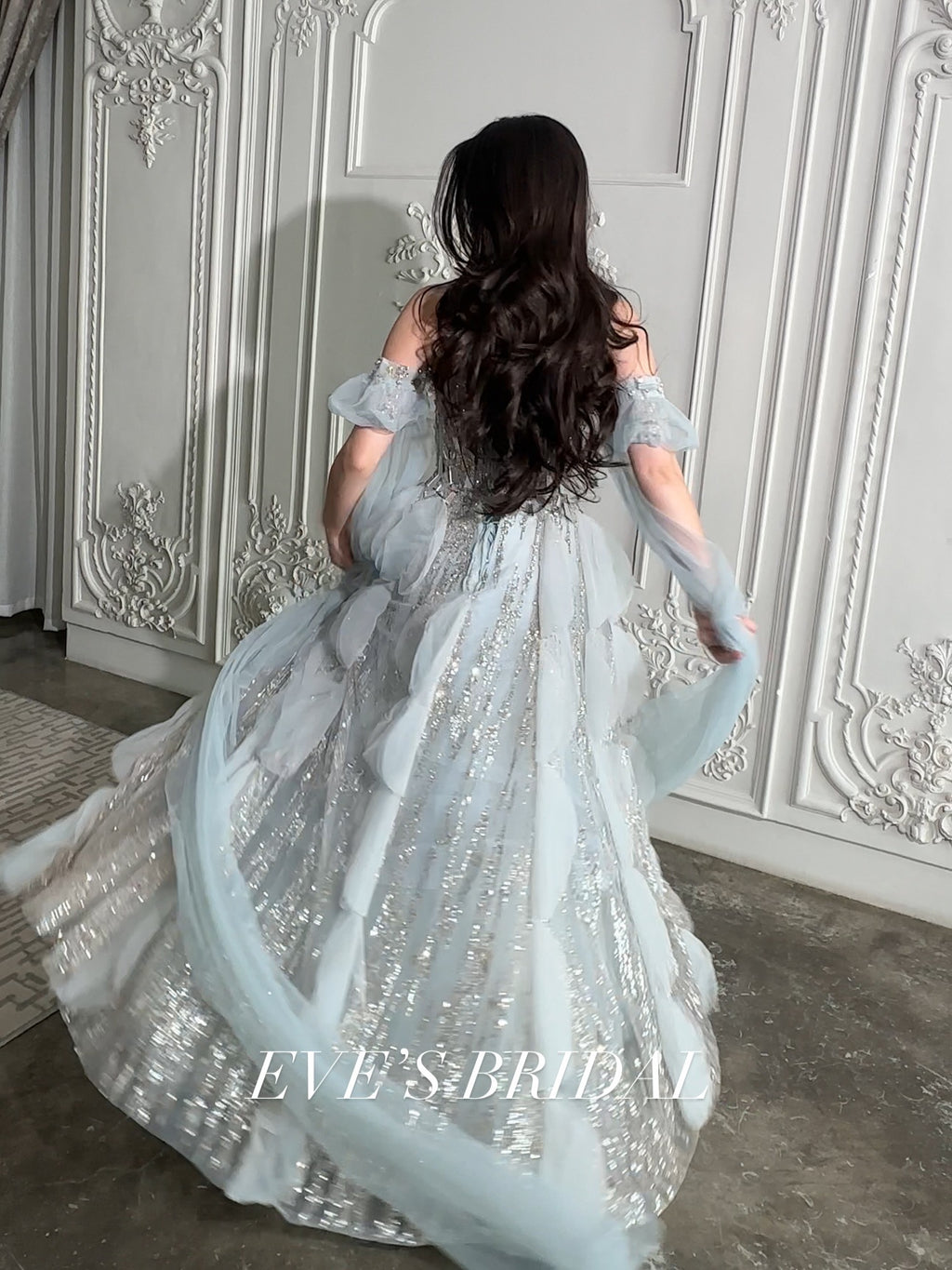 Grey mirror dress فستان فضي بالمرايا