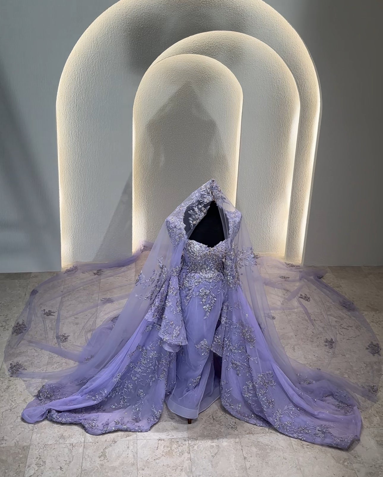 Lilac engagement gown with veil فستان خطوبة ليلكي مع طرحة