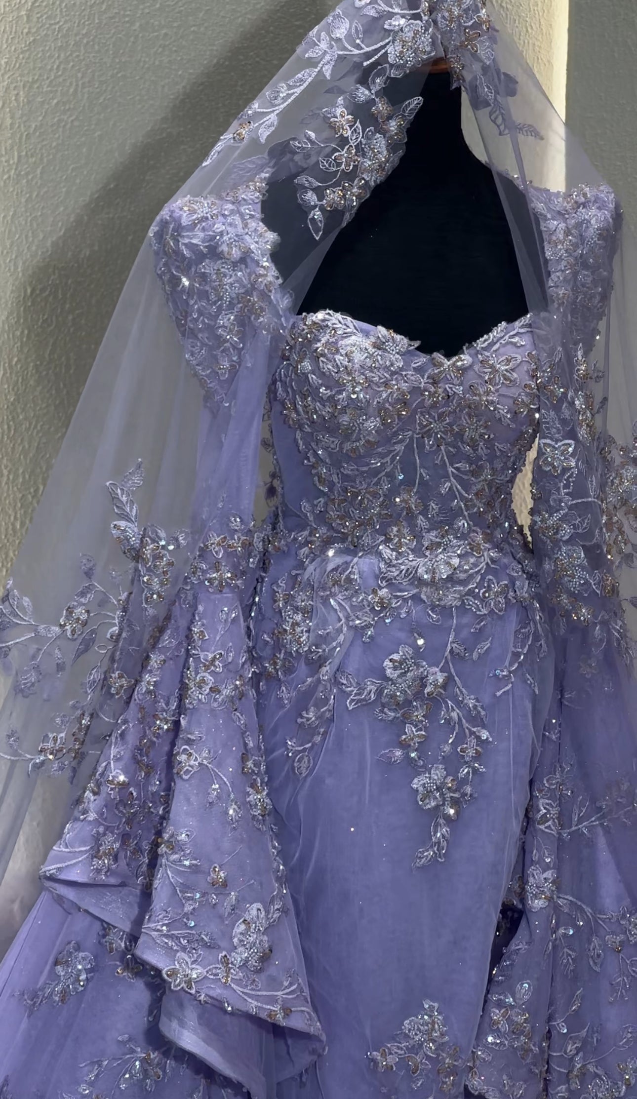 Lilac engagement gown with veil فستان خطوبة ليلكي مع طرحة