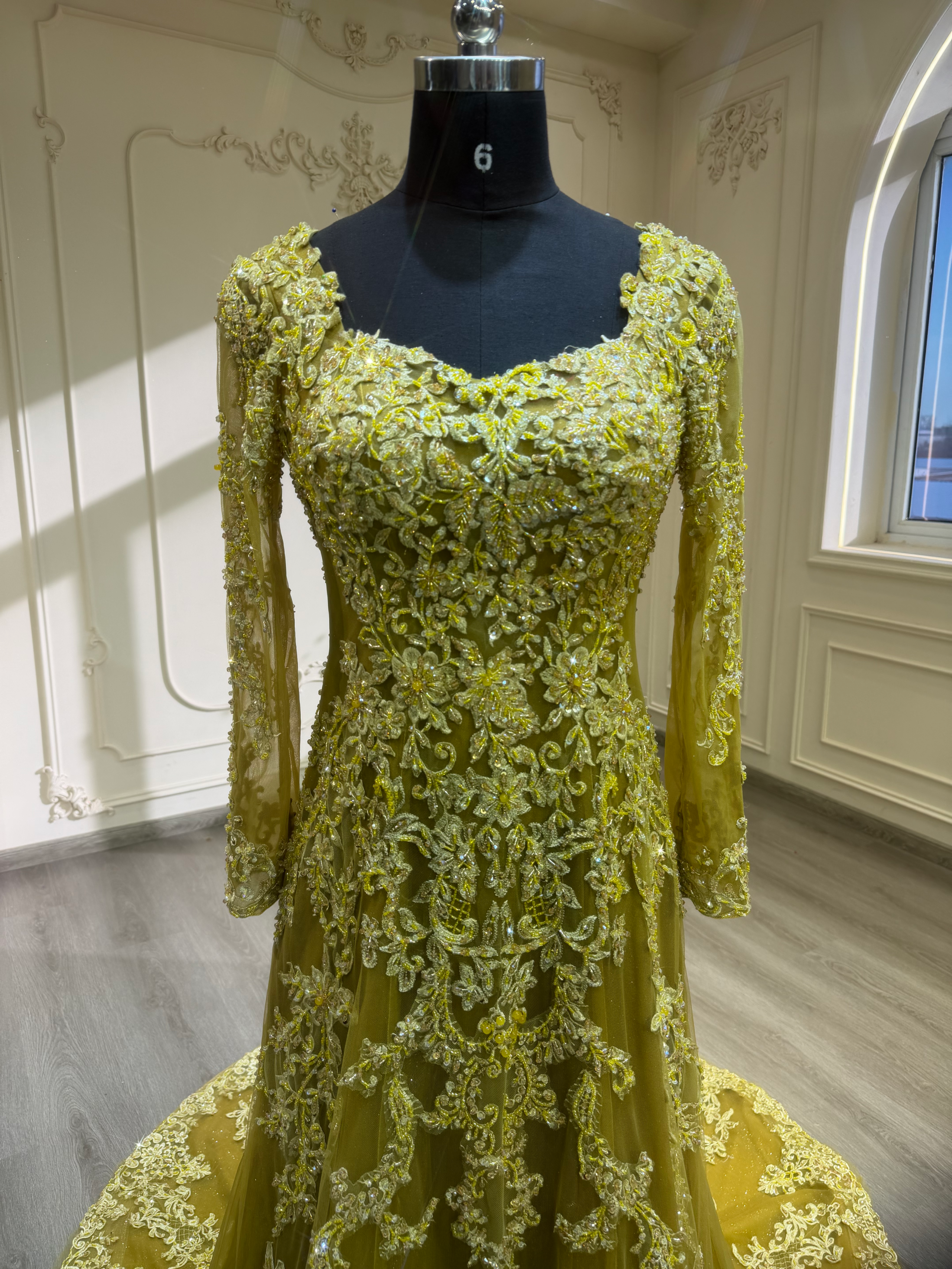 Olive green malka dress with veil فستان زيتوني الملكة مع طرحة